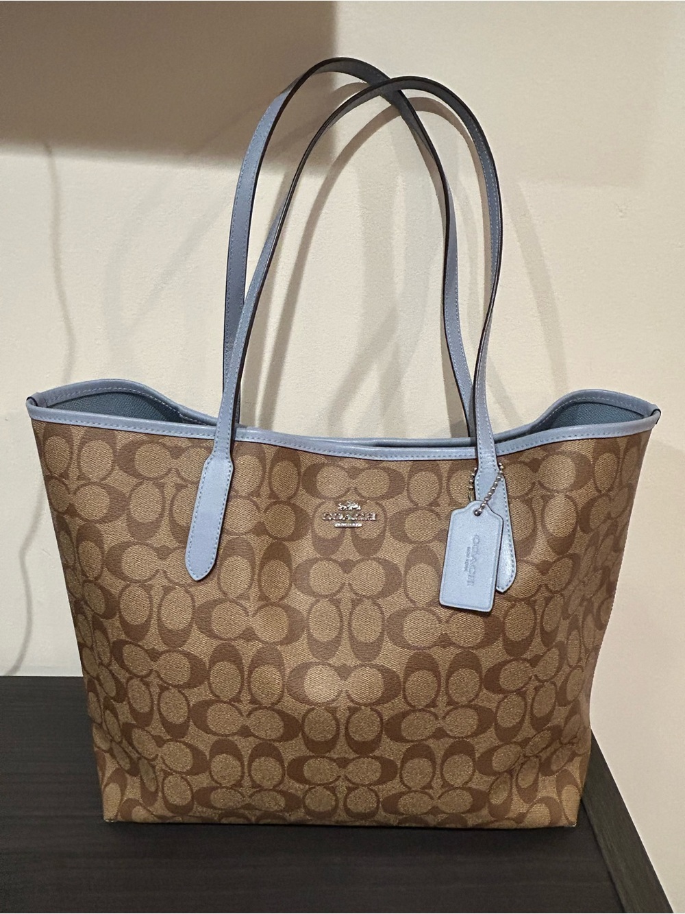 Coach City Tote in Signature Canvas Khaki/Marble blue (Style#5696) EUC
